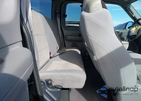 2004 Ford F-150 Heritage Xl/Xlt from USA, damaged, VIN 2FTRX18W04CA59968